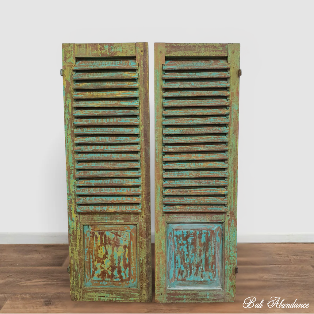 Bali vintage louvre shutters