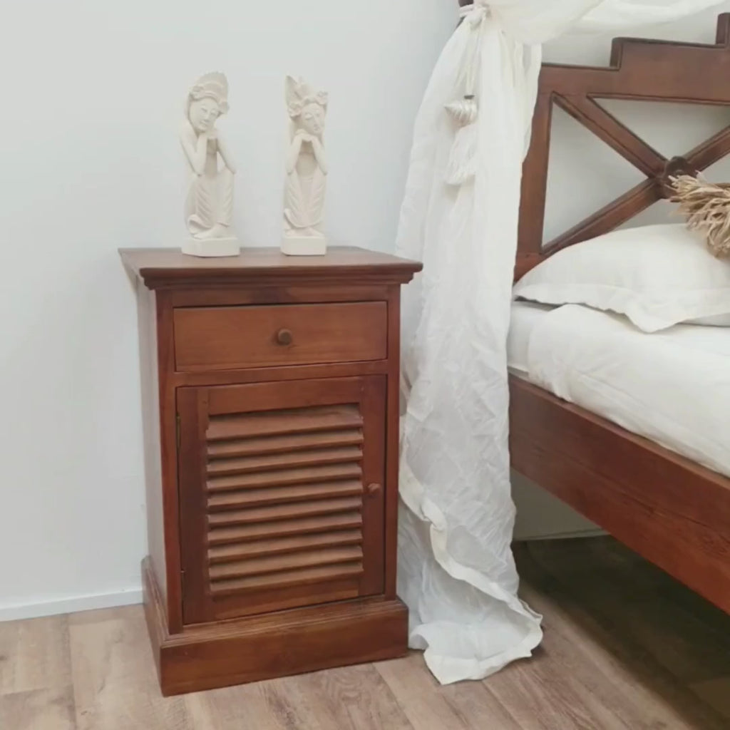teak four poster bed