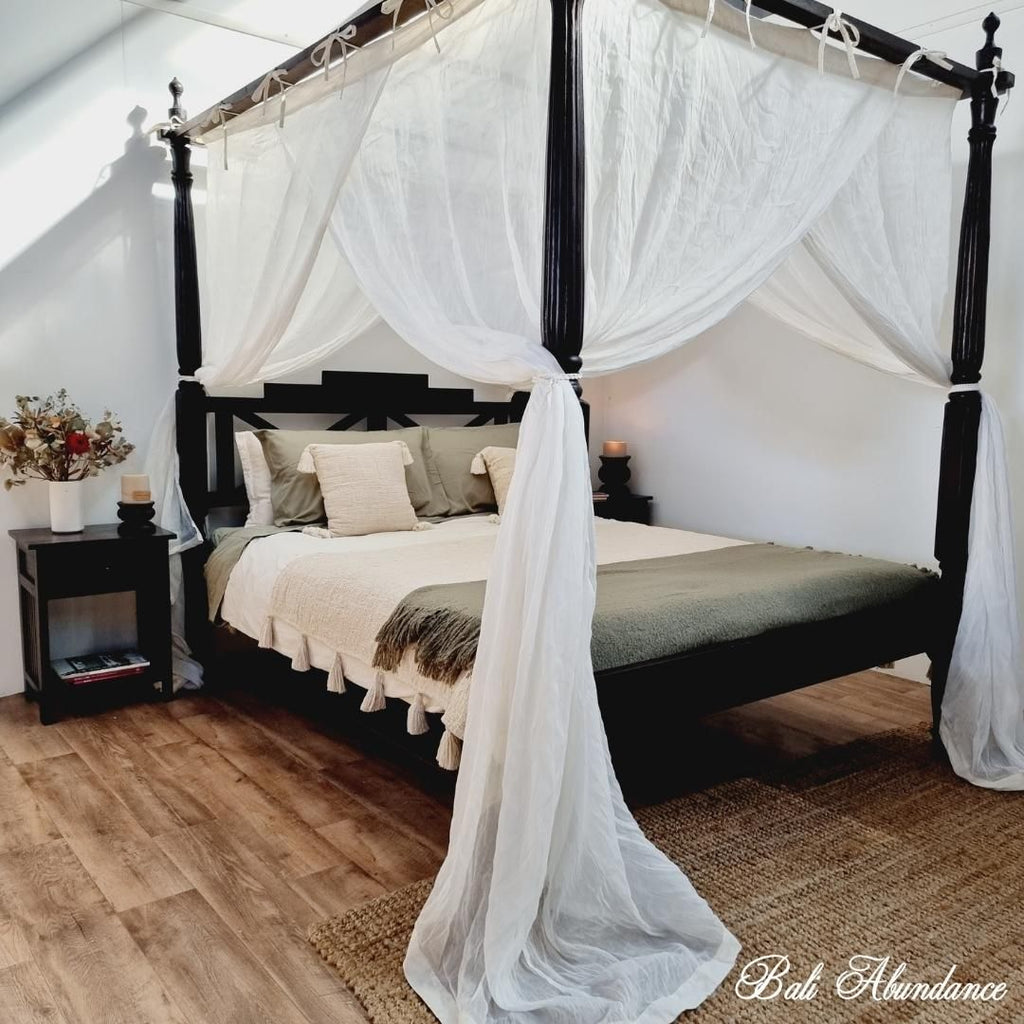 four poster beds