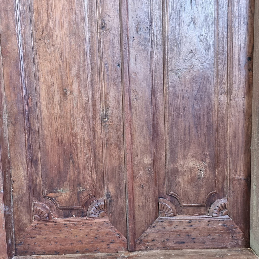 Bali doors